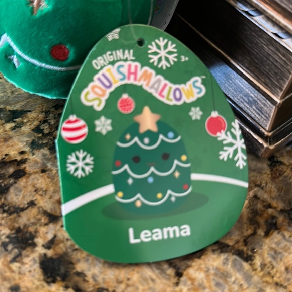 Holiday limited edition Christmas Tree 4” Squishmallow “Leama” 1/8 in set - Picture 4 of 6